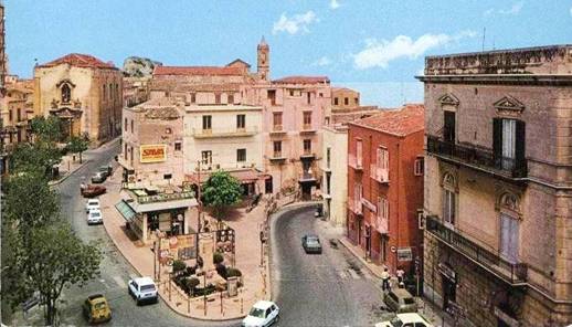 piazza Umberto dall'alto 2.jpg